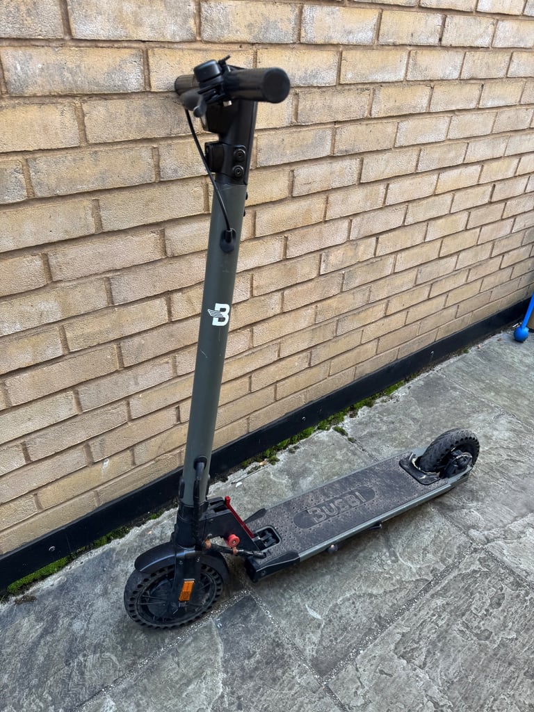 image for Busbi Wasp 300W Electric Scooter – Spares or Repair 