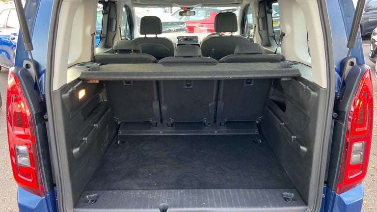 2022 Vauxhall Combo Life 1.5 Turbo D Edition MPV 5dr Diesel Manual 6Spd Euro 6 (s/s) (100 ps) MPV...