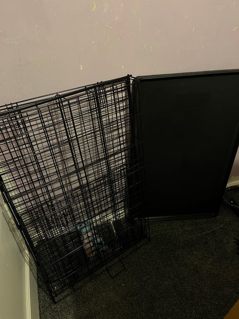Medium dog crate