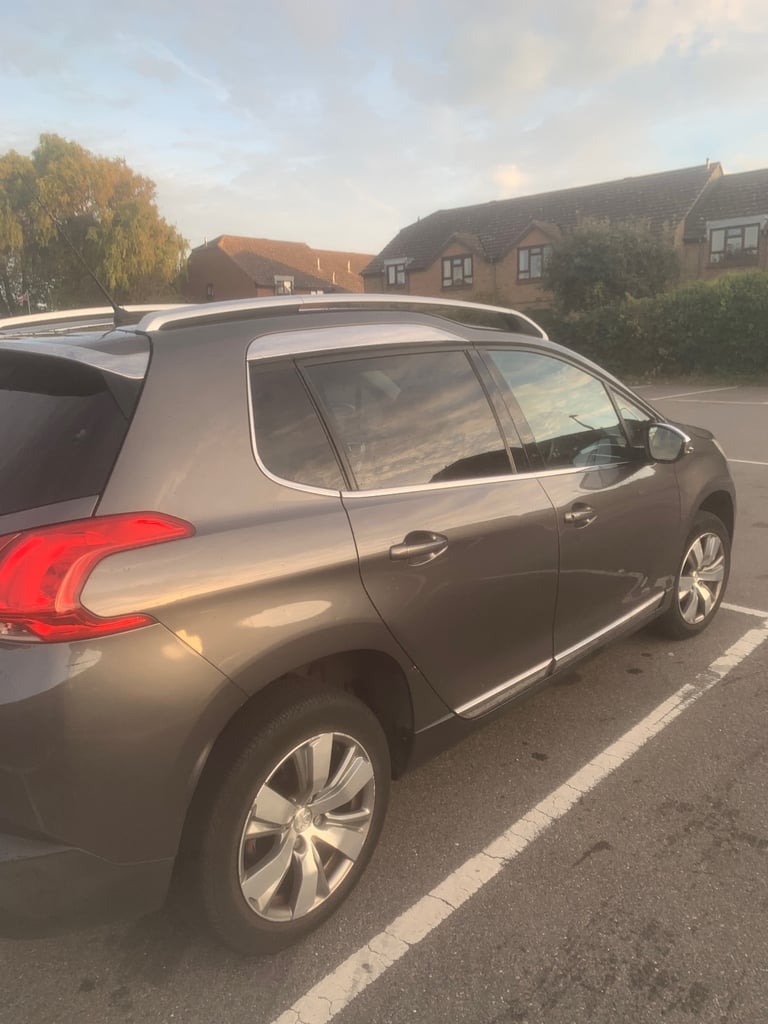 Peugeot, 2008, Hatchback, 2014, Manual, 1199 (cc), 5 doors