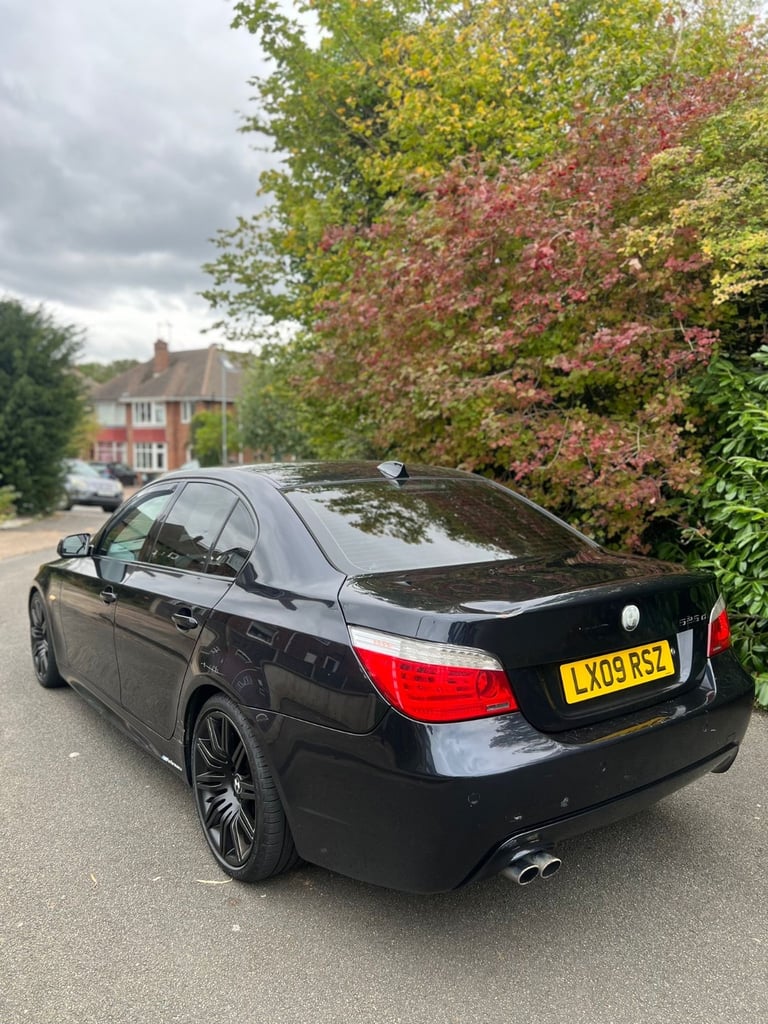 BMW, 5 SERIES, Saloon, 2009, Semi-Auto, 2993 (cc), 4 doors