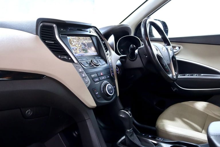 2014 Hyundai Santa Fe 2.2 CRDi Premium SE SUV 5dr Diesel Auto 4WD Euro 5 (7 seat) (194 bhp) ESTAT...