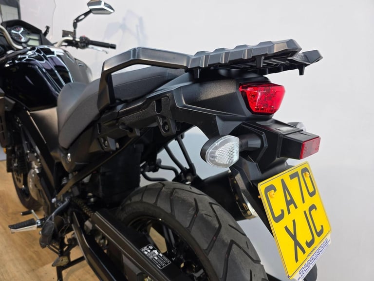 Suzuki V-Strom 650 Black 2020 - Centre Stand, Clear Screen **LOW MILEAGE**