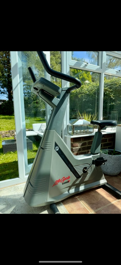 image for Life fitness life cycle 9500HR exercise bike 