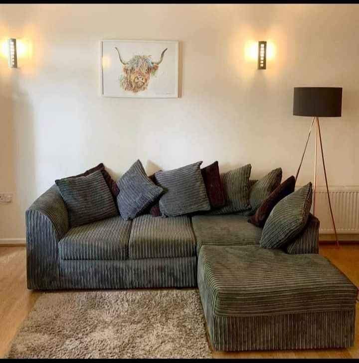 **EXPRESS DELIVERY** BRAND NEW PLUSH VELVET DYLAN CORNER SOFAS SET ON SPECIAL OFFER,