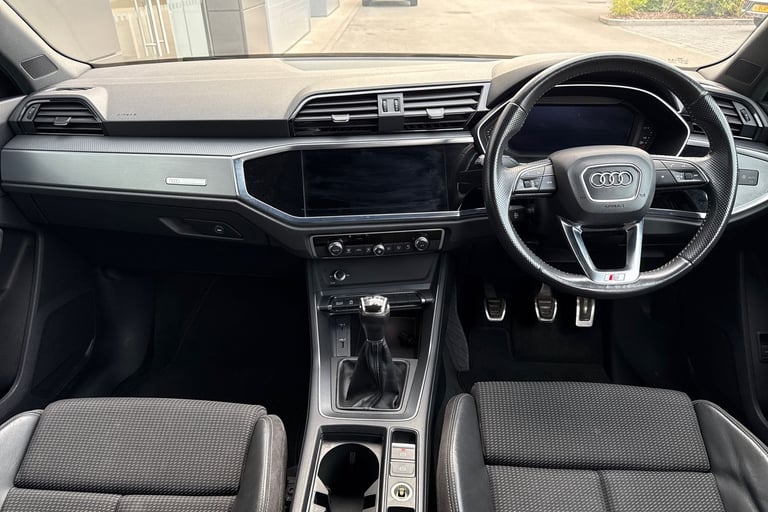 2019 Audi Q3 1.5 TFSI CoD 35 S line Euro 6 (s/s) 5dr SUV PETROL Manual