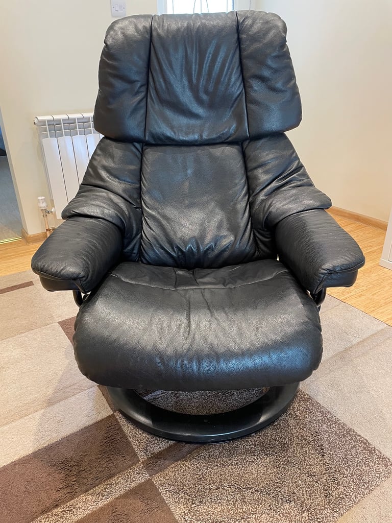 Ekornes Stressless Leather Recliner Chair & Footstool 