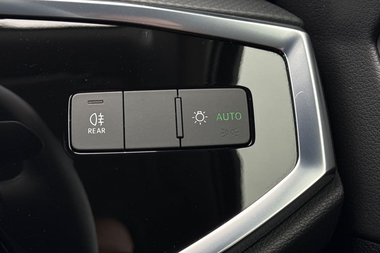 2023 Audi Q3 Technik 35 TFSI  150 PS S tronic SUV PETROL Automatic