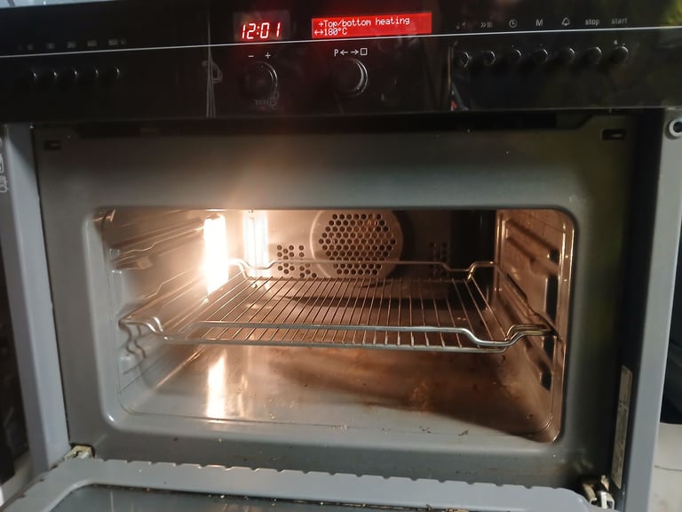 image for SIEMENS MULTI FUNCTIONAL OVEN