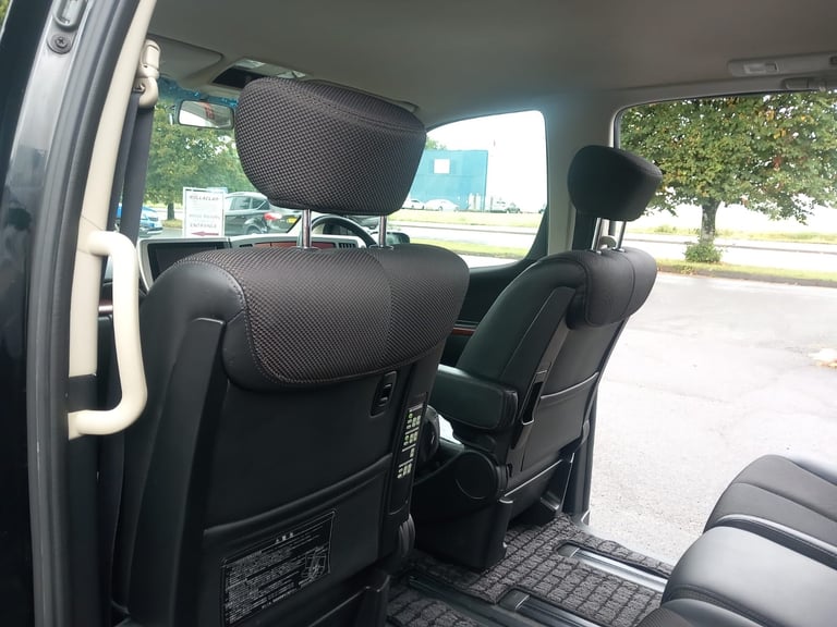 2006 Nissan Elgrand 2.5 Automatic  MPV Petrol Automatic