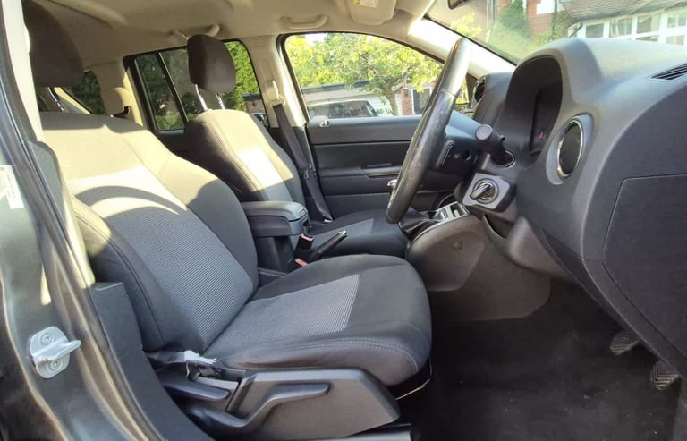 Jeep Compass Sport Plus - 2.2 CRD Diesel Manual SUV 2012