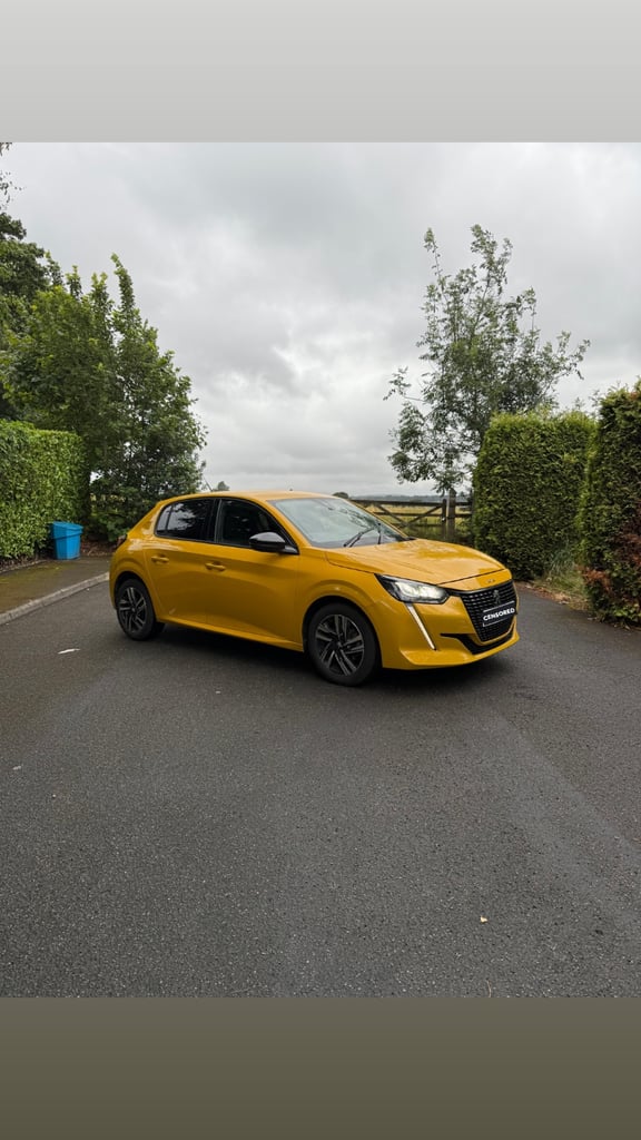 Peugeot 208 Allure Premium + 2023