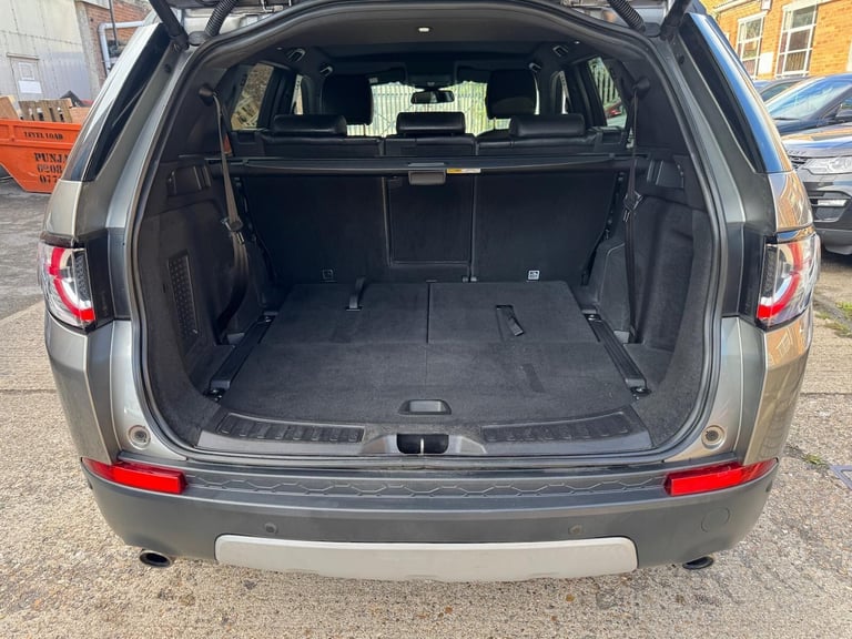 2017 Land Rover Discovery Sport 2.0 TD4 HSE 4WD Euro 6 (s/s) 5dr ESTATE Diesel Manual