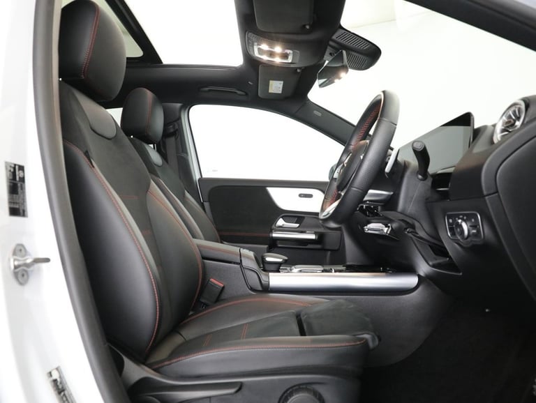 2022 Mercedes-Benz EQA EQA 300 66.5kWh AMG Line (Premium) SUV 5dr Electric Auto 4MATIC (228 ps) E...