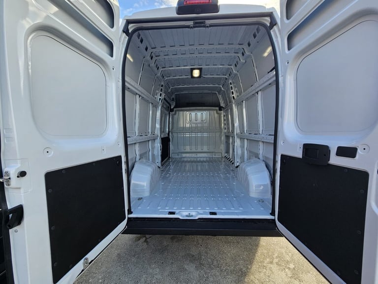 2024 Toyota PROACE MAX 2.2D 140 Icon H3 Van High Volume/High Roof Van Diesel Manual