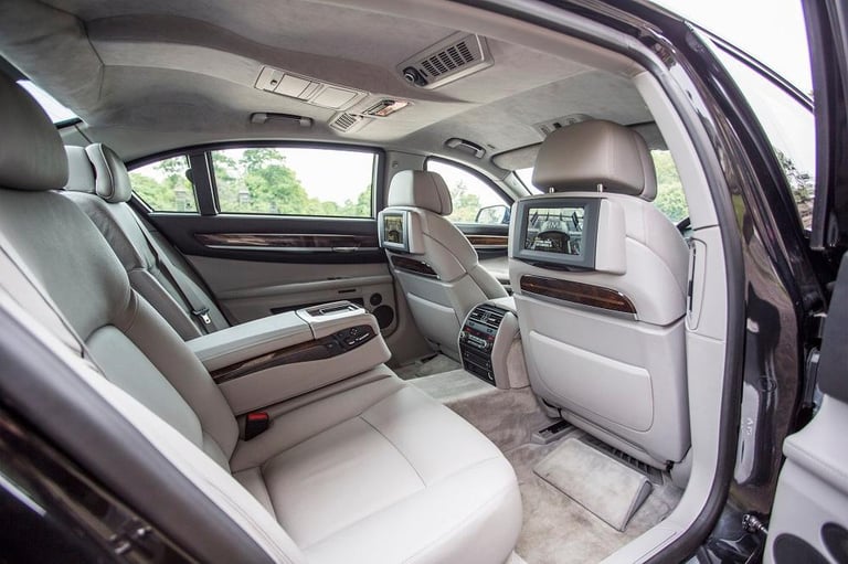 BMW 760Li High-Security VR7/9 Armoured Car