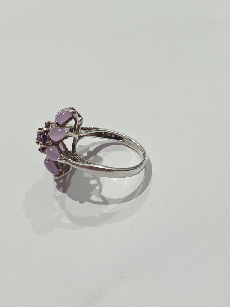 Beautiful sterling silver lavender jade and amethyst cluster ring size N