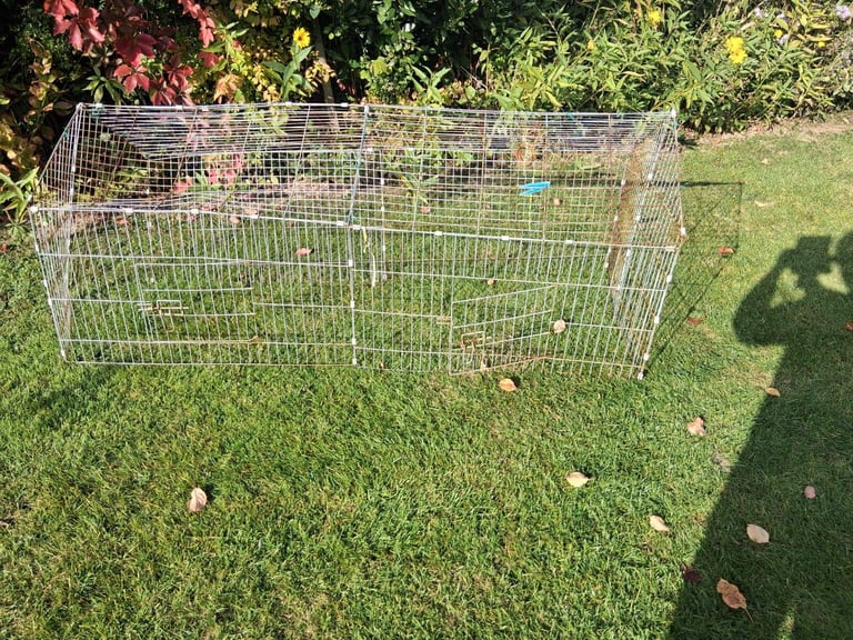 FREE Sturdy steel Rabbit/Cat run