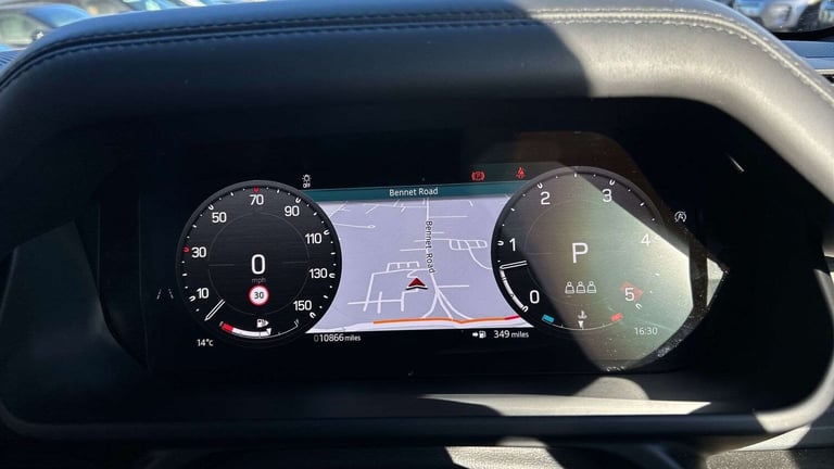 2024 Land Rover Defender 3.0 D250 X-Dynamic HSE 90 3dr Auto ESTATE DIESEL Automatic