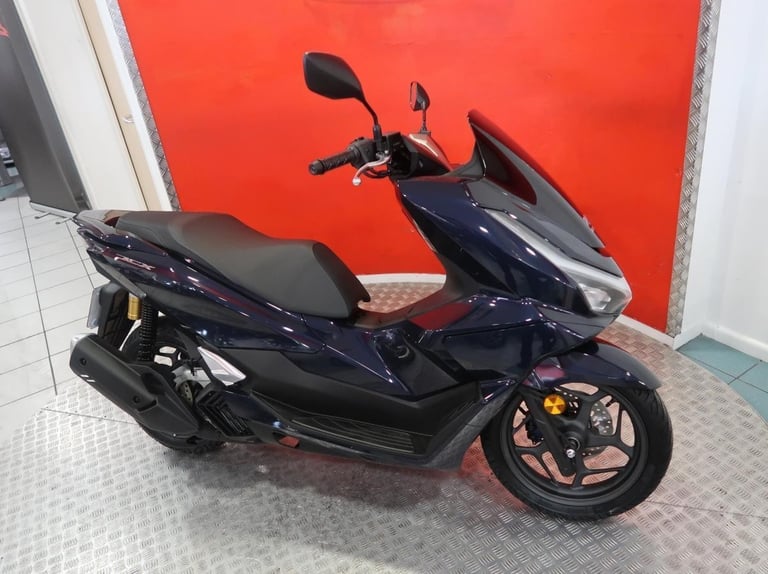 Brand new 2025 Honda PCX125 DX