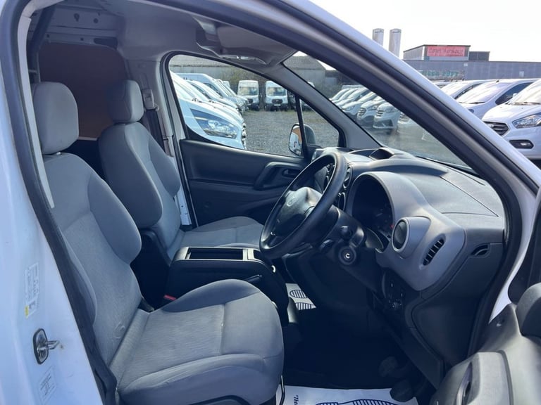 2016 Peugeot Partner 1.6 HDi 850 S Panel Van 4dr Diesel Manual L1 (132 g/km , 92 bhp) Van Diesel ...