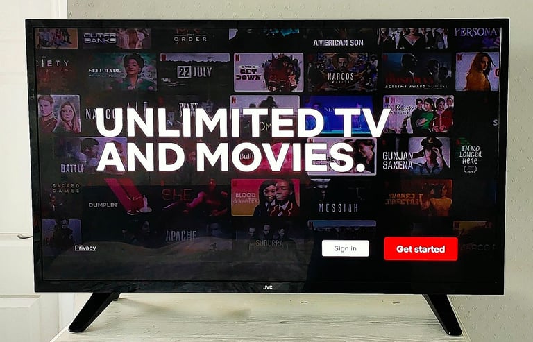 40" JVC SMART HD READY WIFI LED APPS TV FREEVIEW CATCH UP RC & LEGS TOP CONDITION -FREE DELIVERY