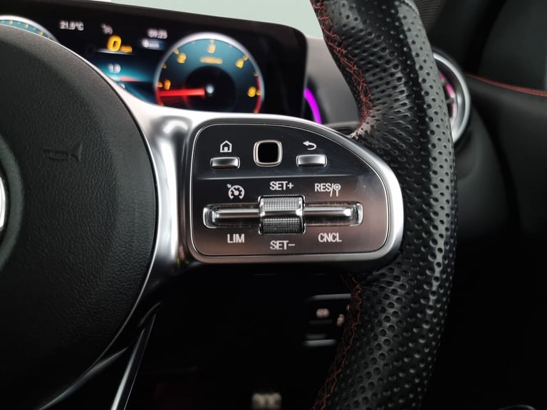 2022 Mercedes-Benz GLB GLB 220d 4Matic AMG Line Prem Plus 5dr 8G-Tronic ESTATE DIESEL Automatic