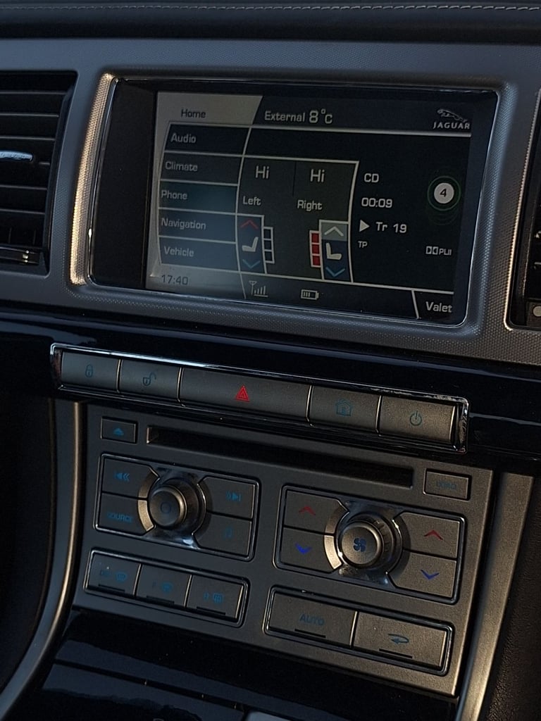 Jaguar xf sports 3 liter diesel 2010