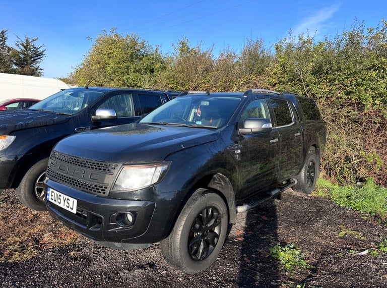 image for 2015 Ford Ranger 3.2 TDCi Wildtrak Pickup Double Cab 4dr Diesel Durashift 4WD Euro 5 (200 ps Dies...
