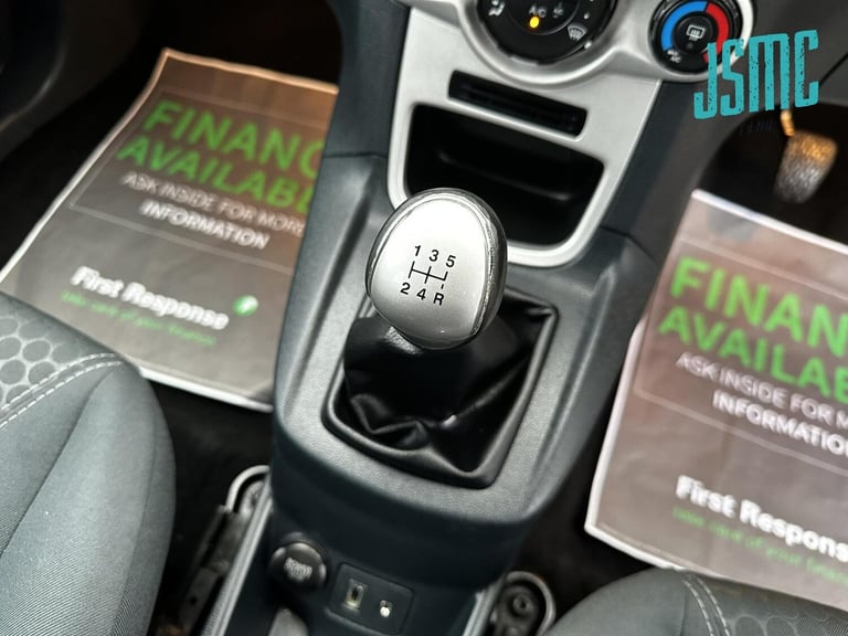 2012 Ford Fiesta 1.4 Zetec 5dr HATCHBACK PETROL Manual