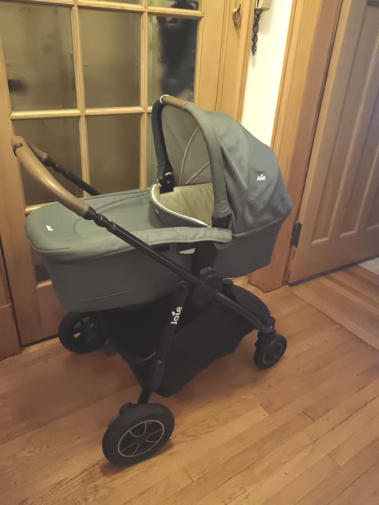 image for Joie Versatrax bassinet and pushchair 
