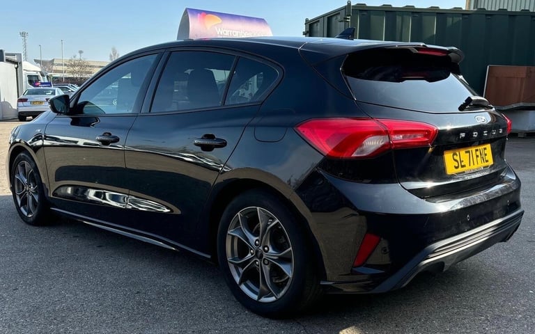 2022 Ford Focus 1.0 EcoBoost Hybrid mHEV 125 ST-Line Edition 5dr HATCHBACK Petrol Manual