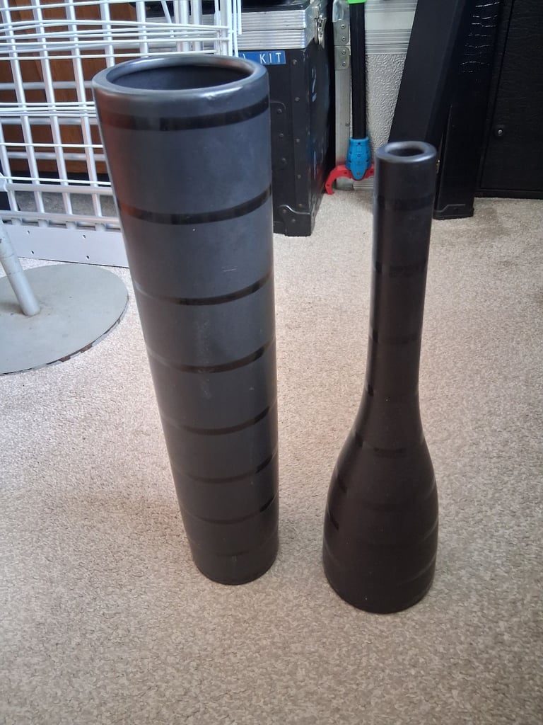 image for 2 Black vases 