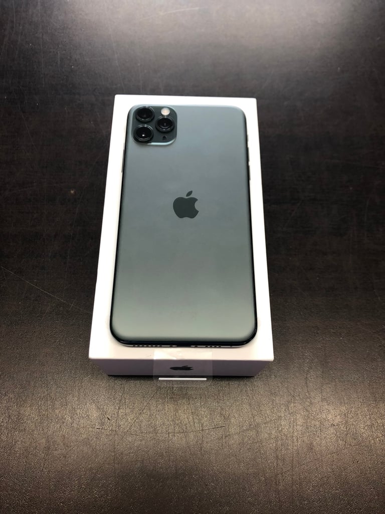 iPhone 11 Pro Max 64gb unlocked very good condition with warranty 
