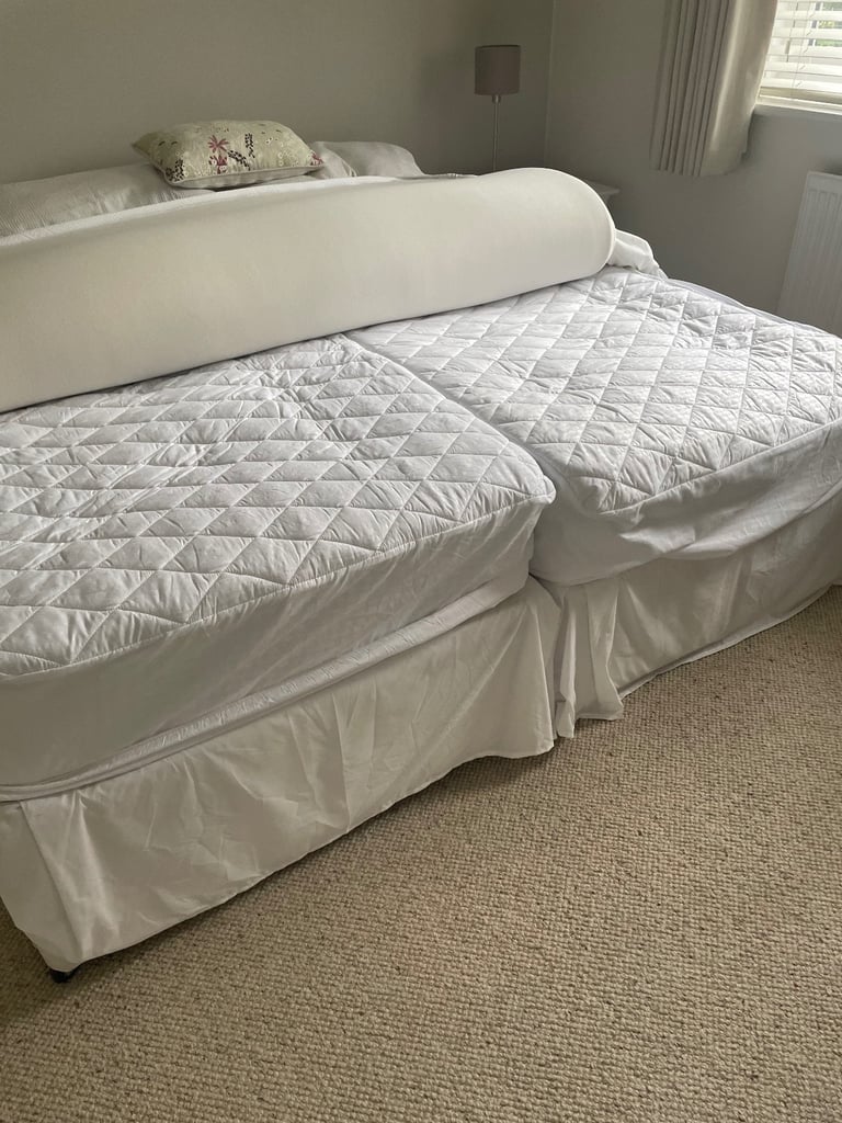 Double bed that converts into 2 singles