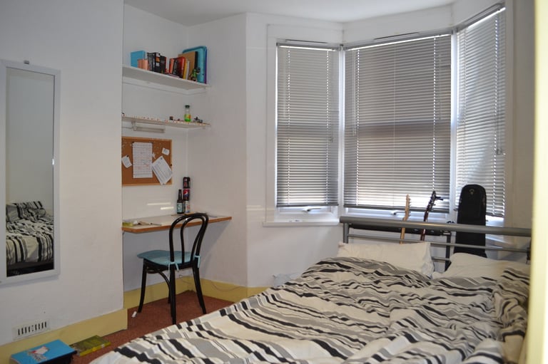 Beautifully Presented 4 Bedroom House