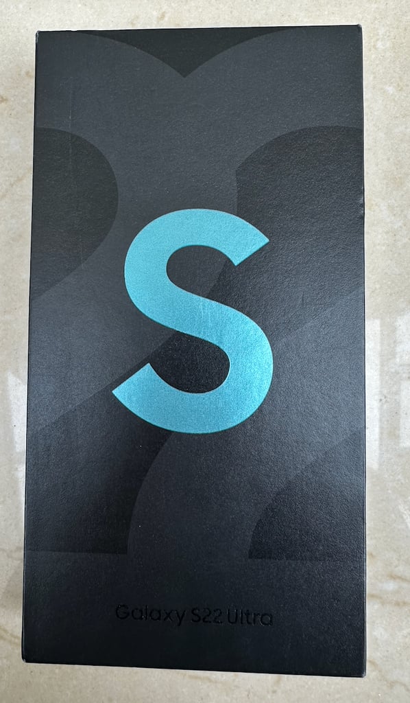 Nearly New Samsung Galaxy S22 Ultra SM-S908B/DS - 512GB - Green (Unlocked)