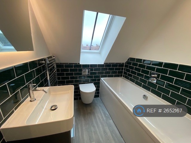 2 bedroom house in High Street, Princes Risborough, HP27 (2 bed) (#2652167)
