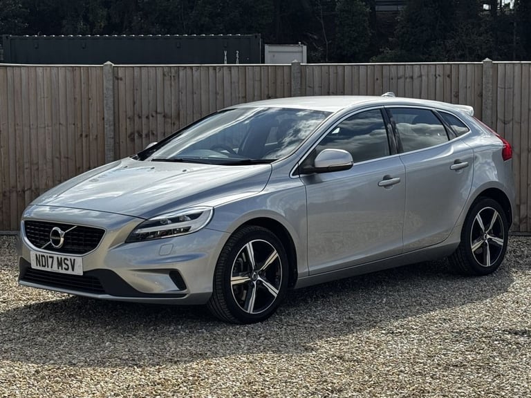 2017 Volvo V40 2.0 D3 R-Design Nav Plus Hatchback 5dr Diesel Manual Euro 6 (s/s) (150 ps) Hatchba...