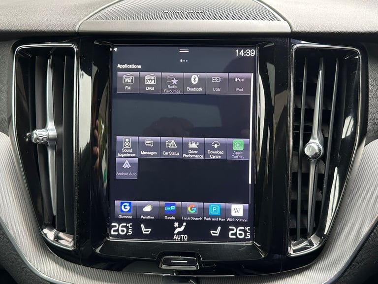2019 Volvo XC60 2.0 B4D R DESIGN 5dr AWD Geartronic ESTATE Diesel Automatic