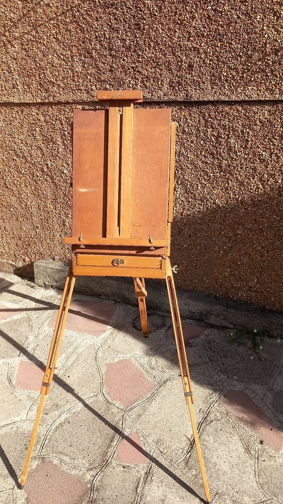 Portable artist Easel