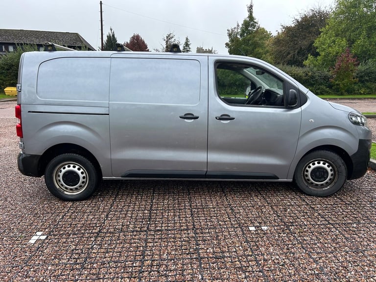  Citroen Dispatch 2.0 BlueHDi 1400 Enterprise M FWD 2 Euro 6 (s/s) 6dr Diesel Manual