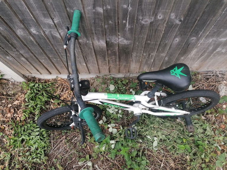 Apollo Force Kids Bike - 18" Wheel - for 5-9 years old kids