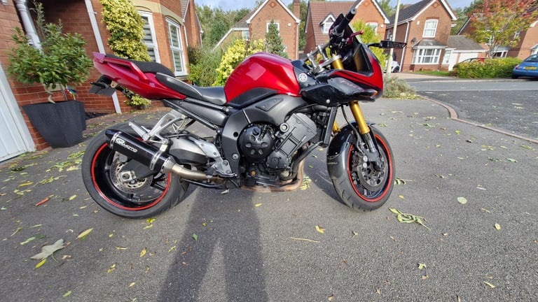 Yamaha FZ1S FAZER 2007 LAVA RED 1000CC 150bhp not fz6 r1 r6 zx6r zx10r z1 5vy 4c8 motorbike cycle  