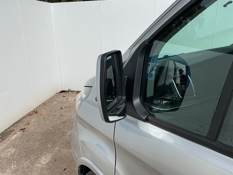 2021 Ford Tourneo Custom 320 EcoBlue Titanium 8 Seat Minibus Diesel Manual