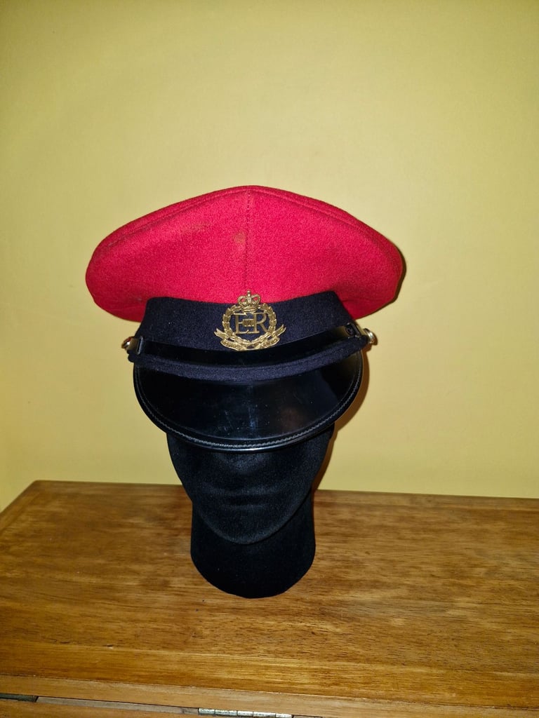 Royal Military Police Cap With Badge 
