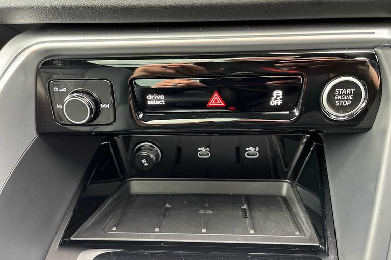 2025 Audi Q5 2.0 TDI Quattro S Line 5dr S Tronic ESTATE DIESEL Automatic