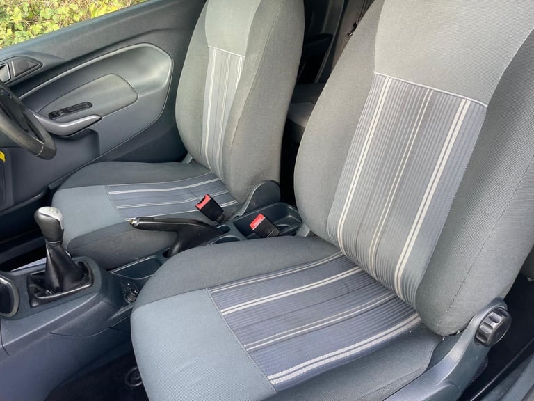 FORD FIESTA 1.2 STYLE 09 REG WHITE 3 DOOR MOT APRIL 5TH 2026 SERVICE HISTORY LOW INSURANCE 48+MPG