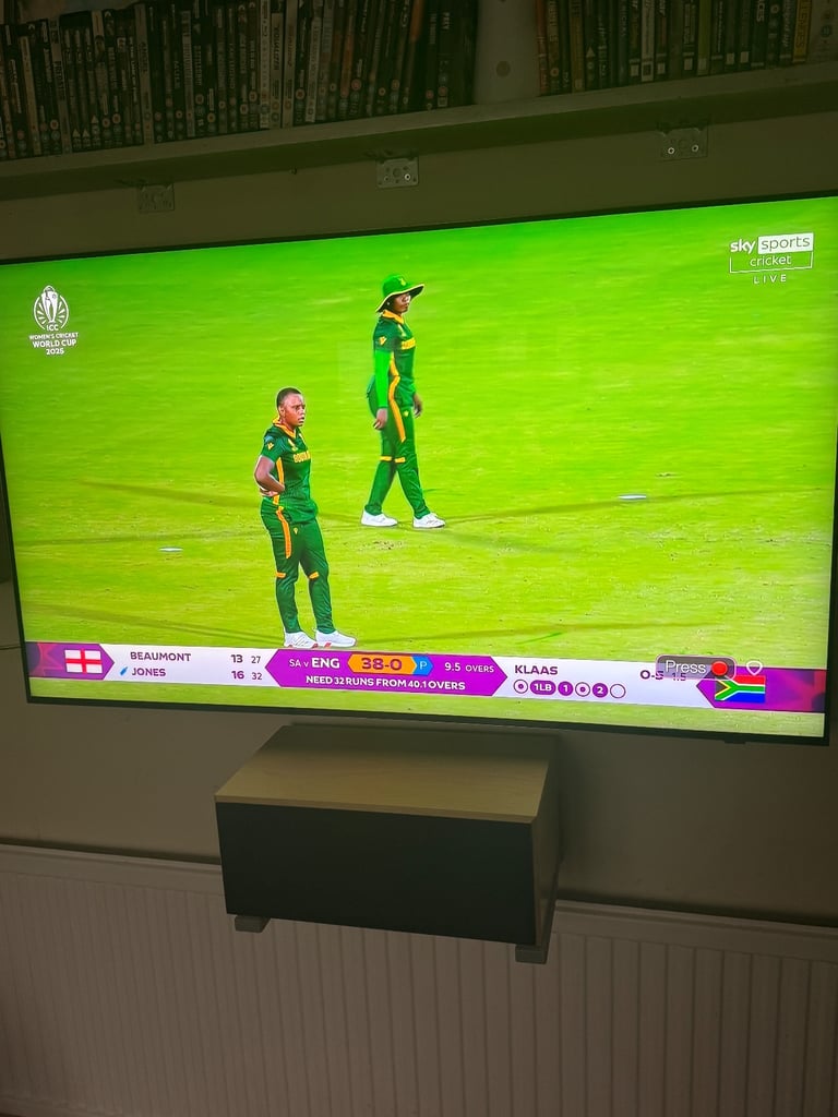 Samsung 8K tv 55inch smart television UHD separate power box 