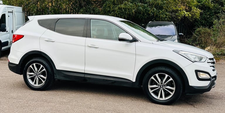 2016 Hyundai Santa Fe 2.2 CRDi SE 4WD Euro 5 5dr (5 seat) ESTATE Diesel Manual